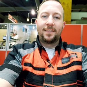 Meet your Posher, Josh